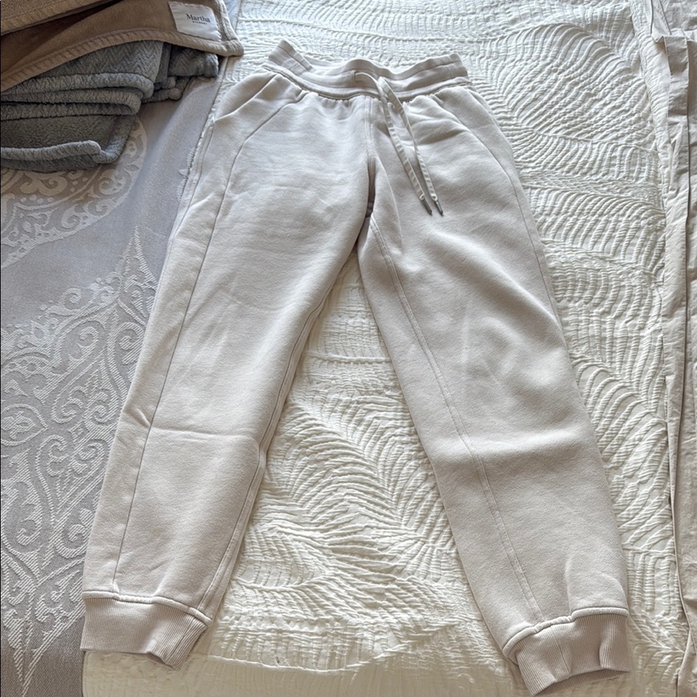 Lululemon Joggers - Cream - Size 2